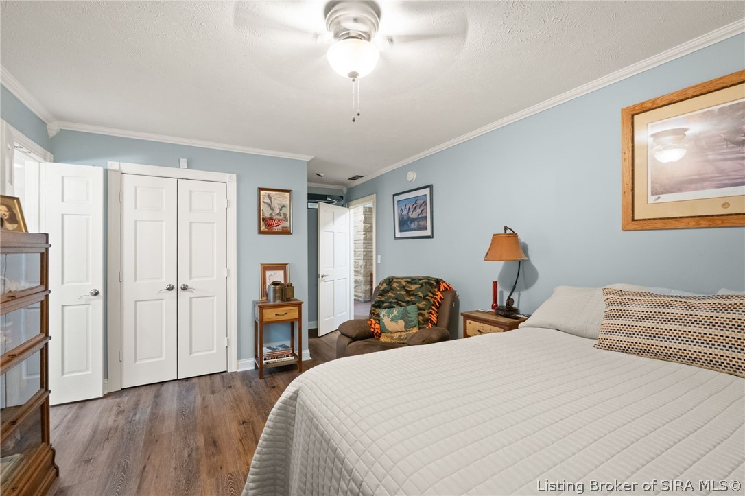 2488 W County 575 Road S