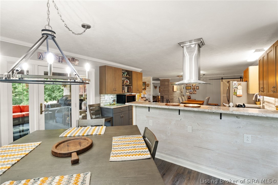 2488 W County 575 Road S