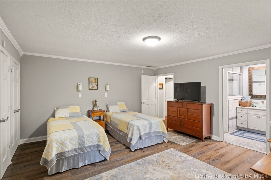 2488 W County 575 Road S