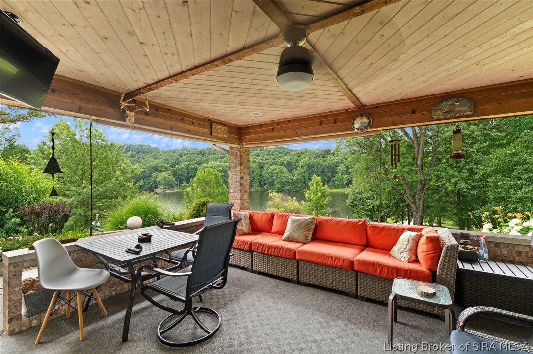 2488 W County 575 Road S