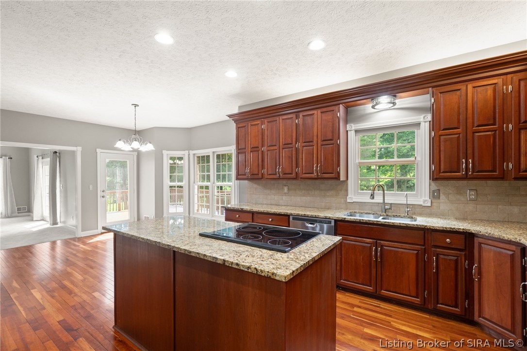7315 Wind Dance Parkway