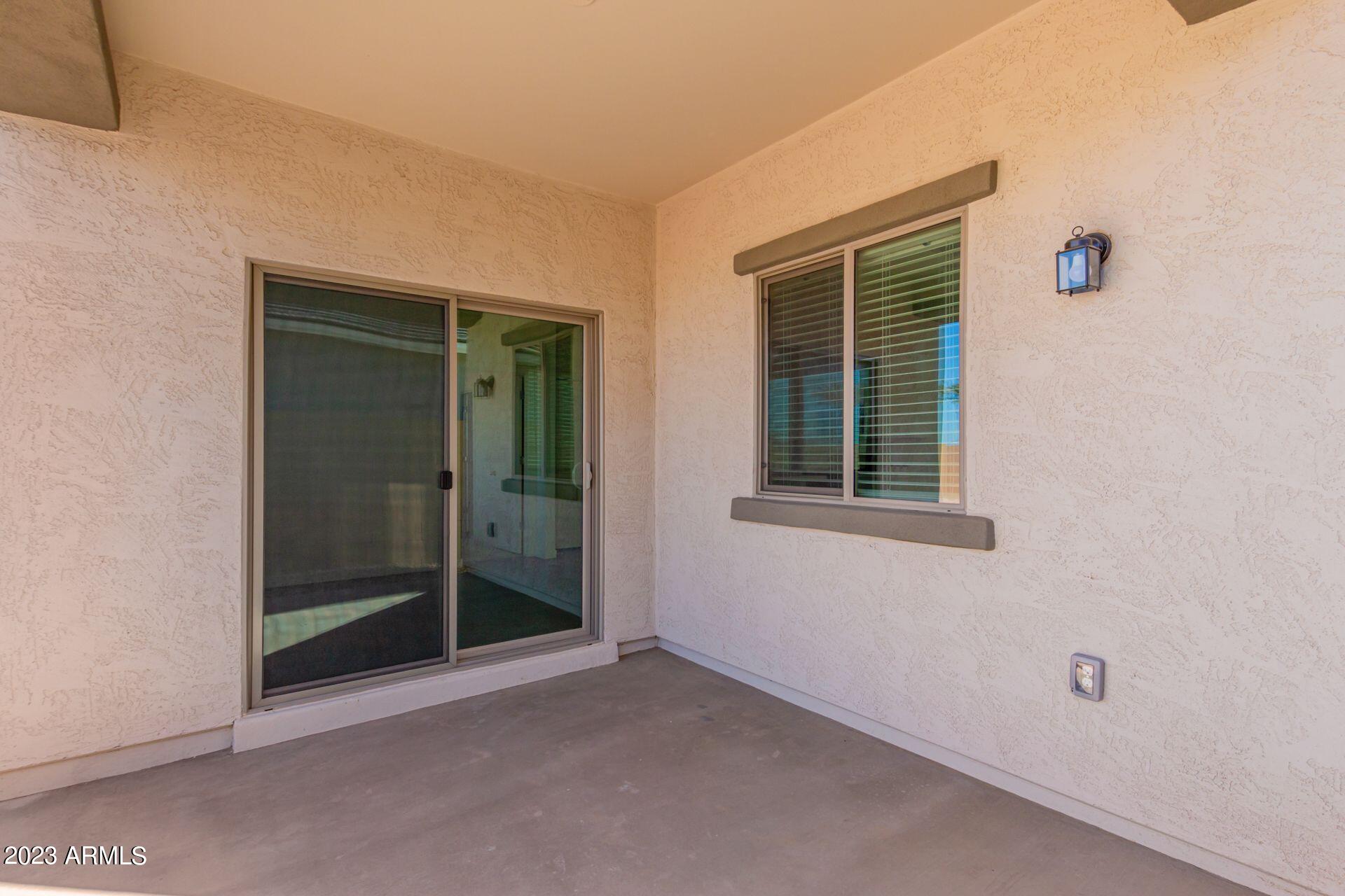 35320 W SANTA MONICA Avenue