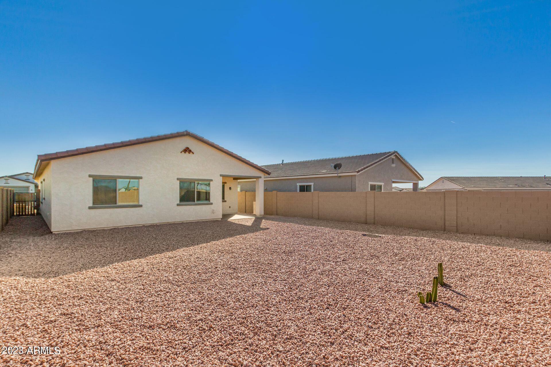 35320 W SANTA MONICA Avenue