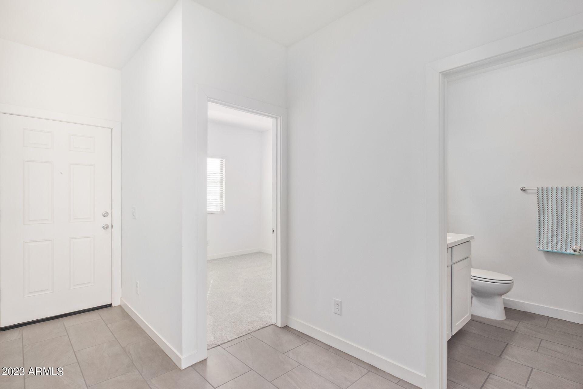 35320 W SANTA MONICA Avenue