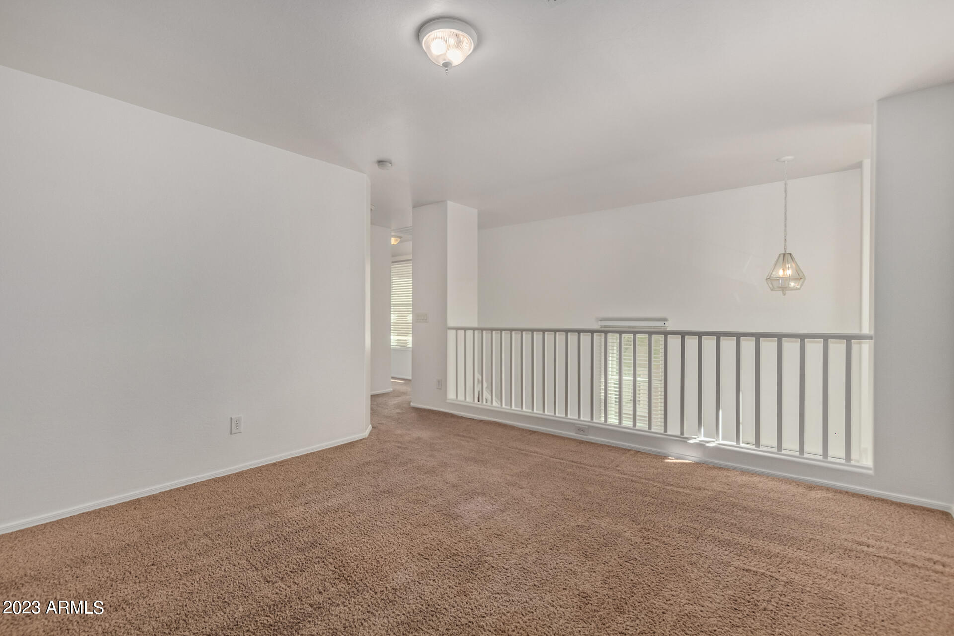 2340 E WAYLAND Drive