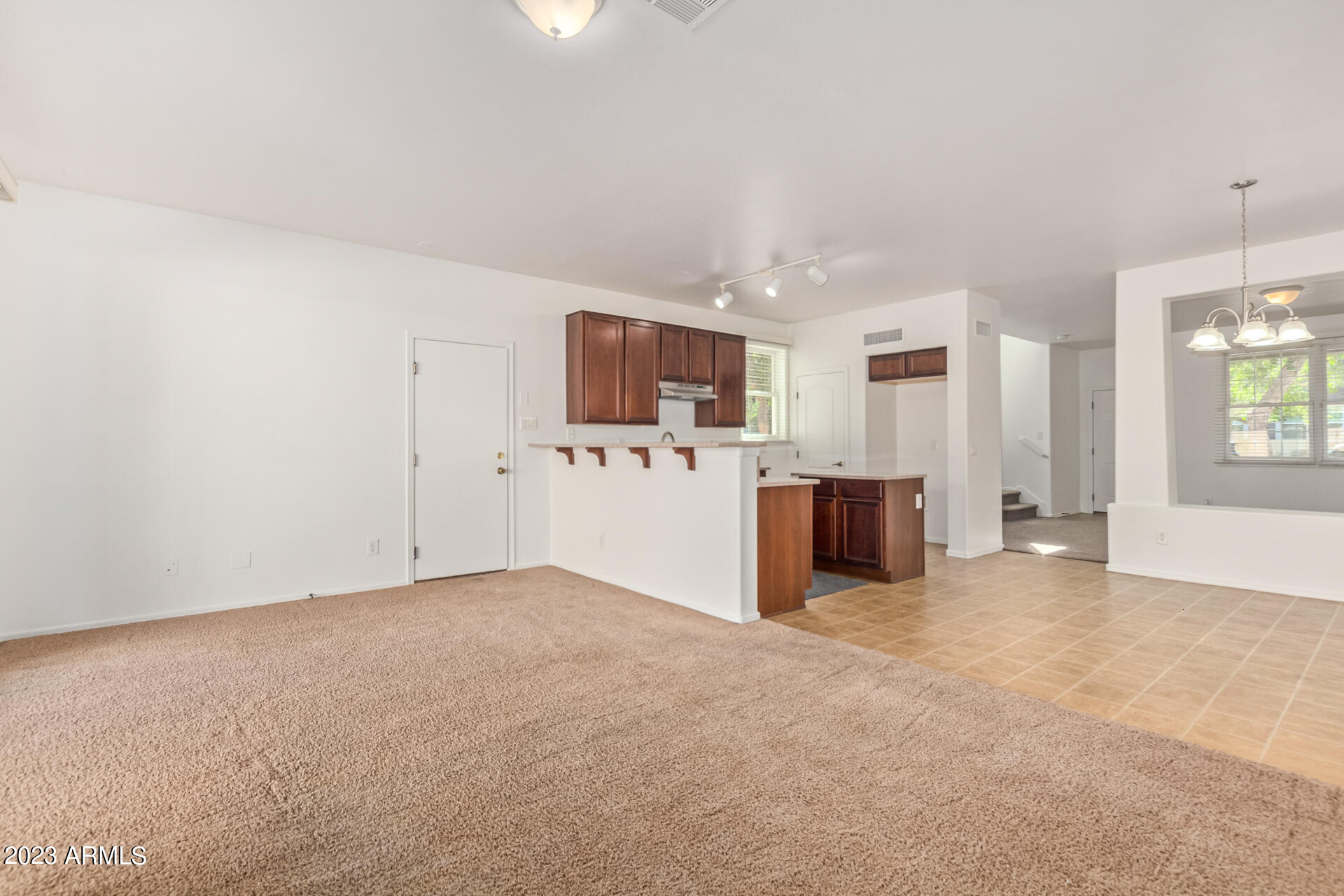 2340 E WAYLAND Drive