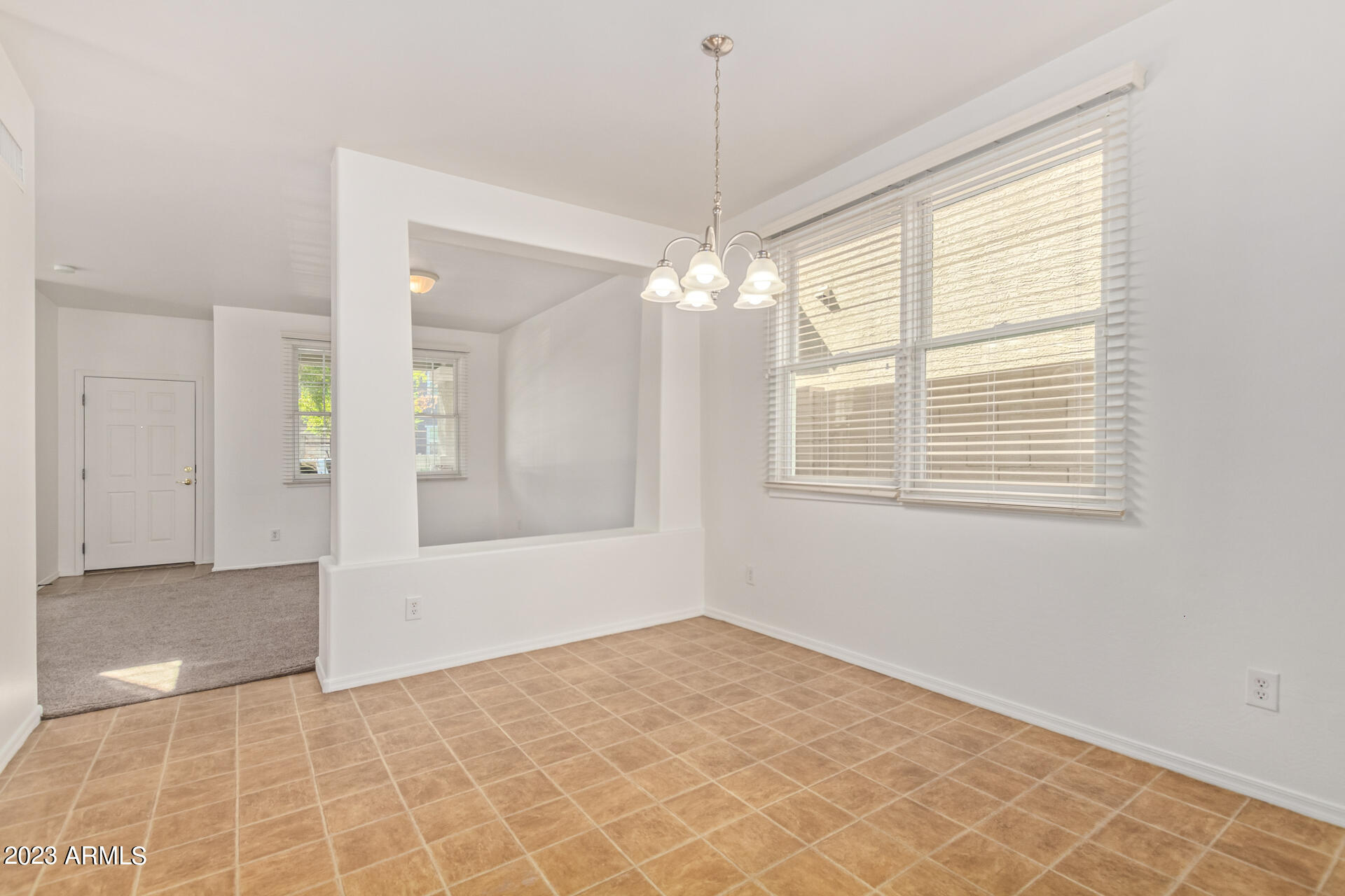 2340 E WAYLAND Drive