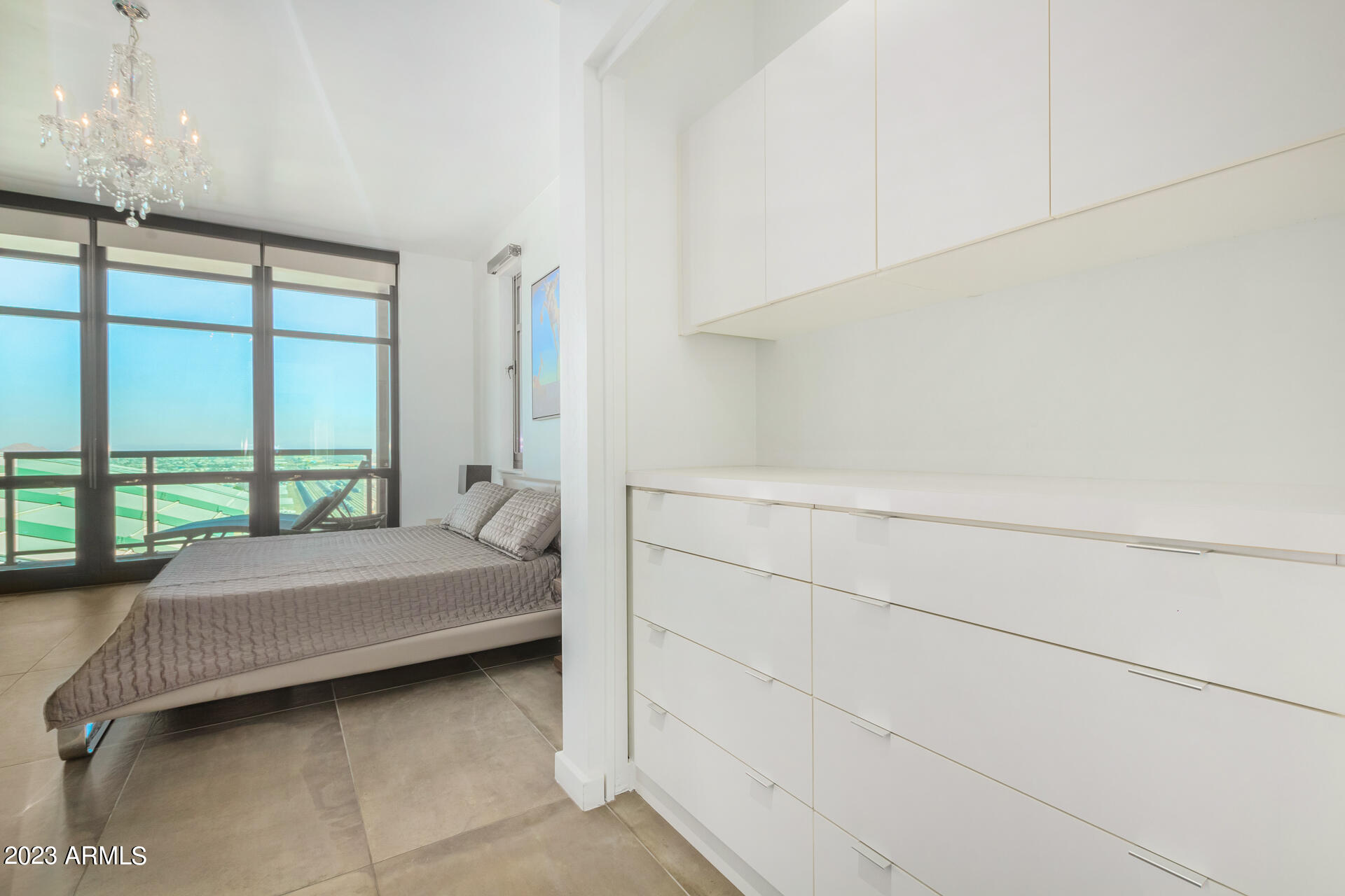 310 S 4TH Street, 2106