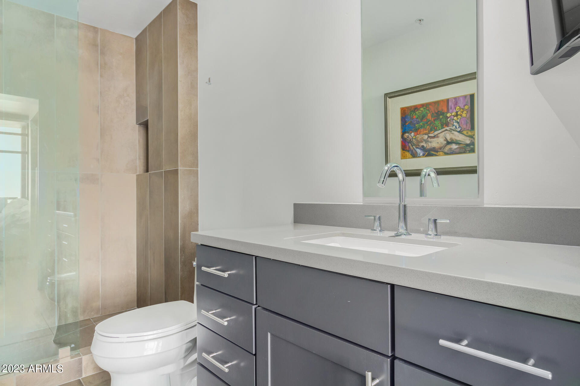 310 S 4TH Street, 2106