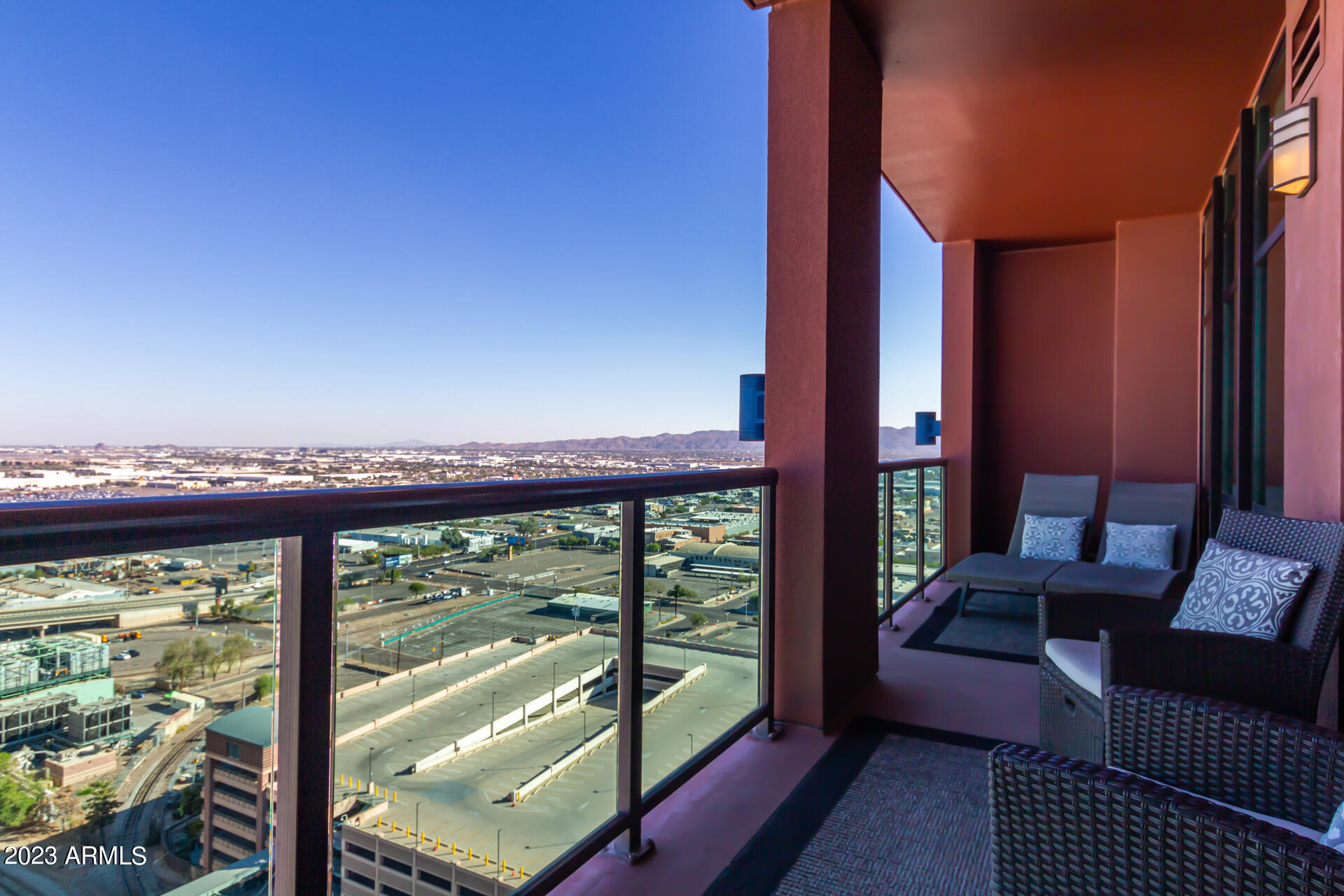 310 S 4TH Street, 2106