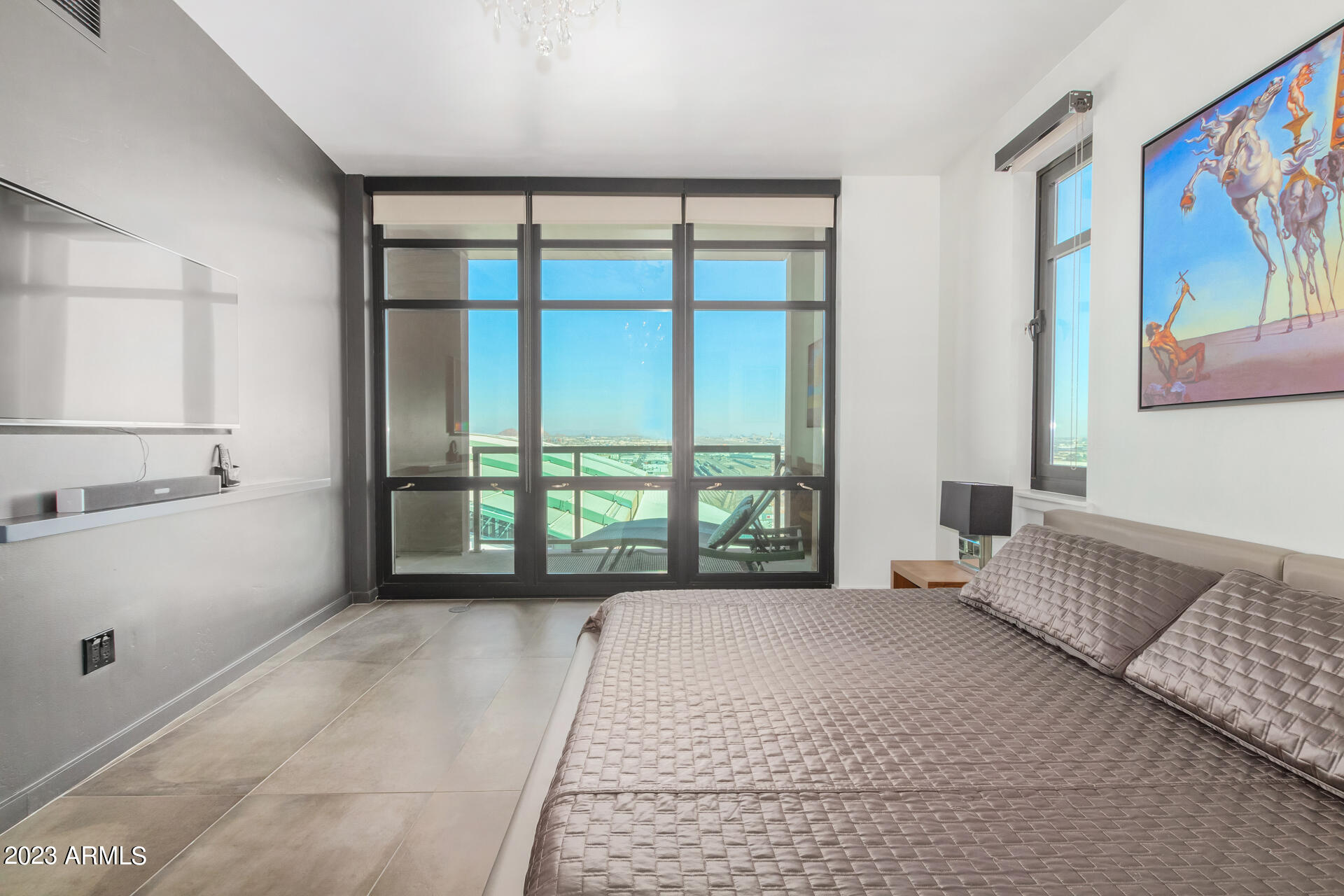 310 S 4TH Street, 2106