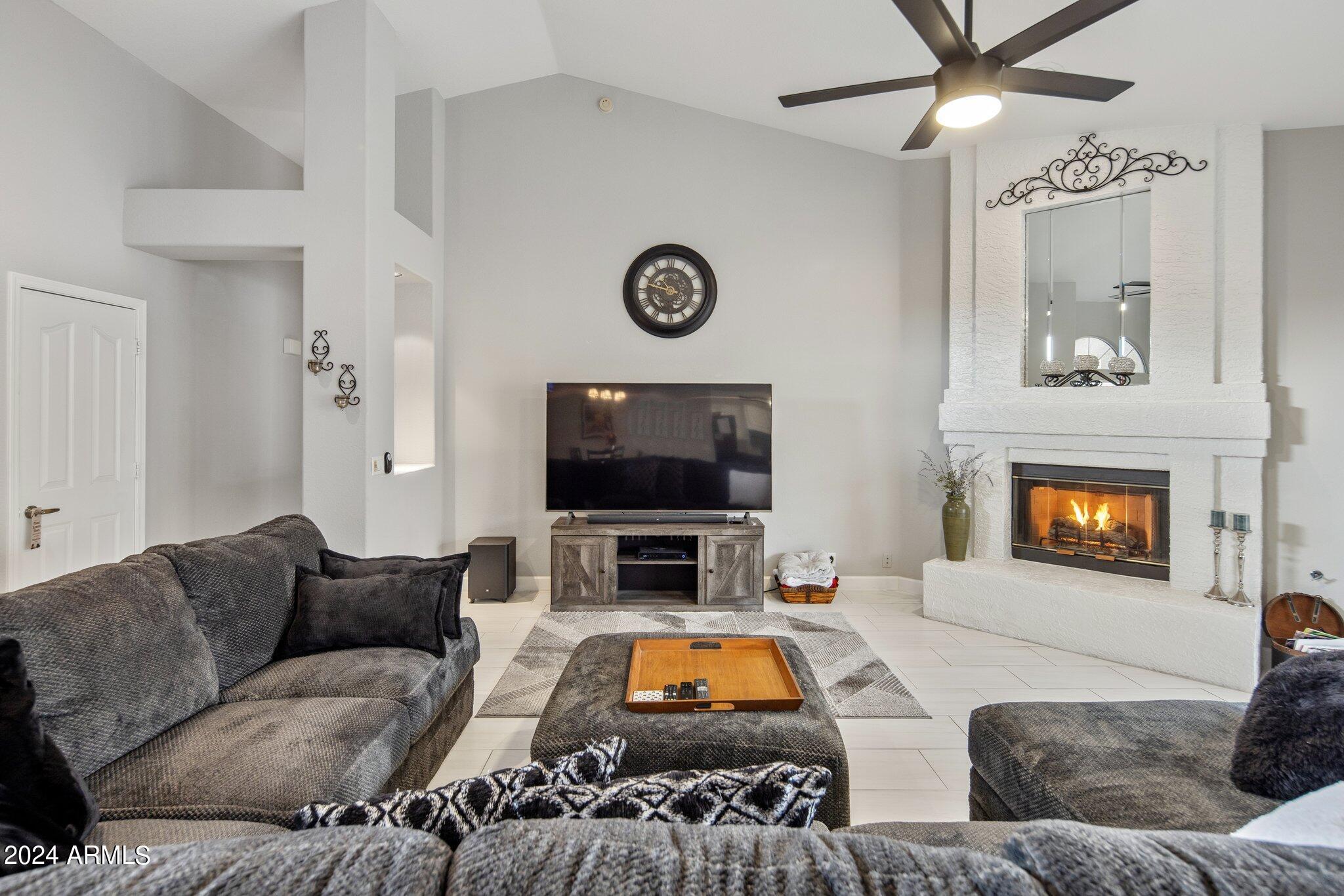 8928 W ROSEMONTE Drive