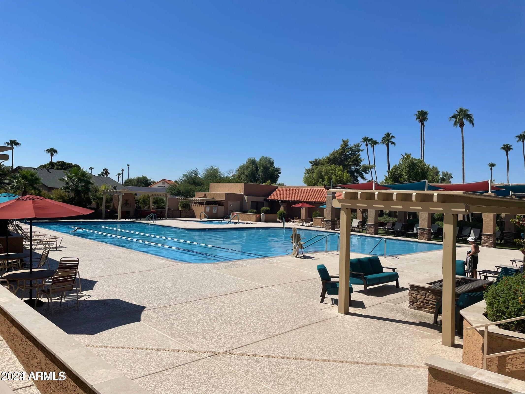 8928 W ROSEMONTE Drive