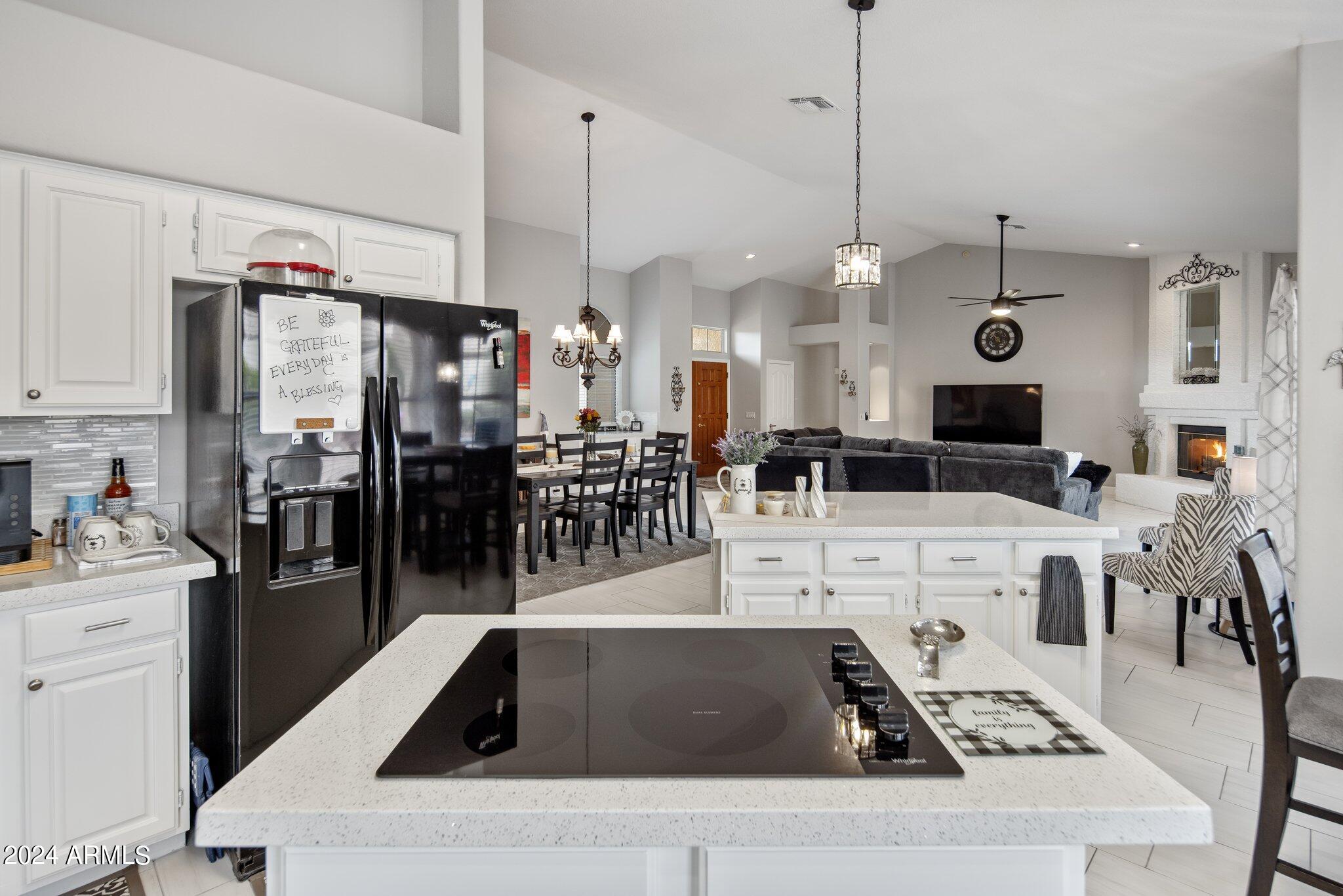 8928 W ROSEMONTE Drive