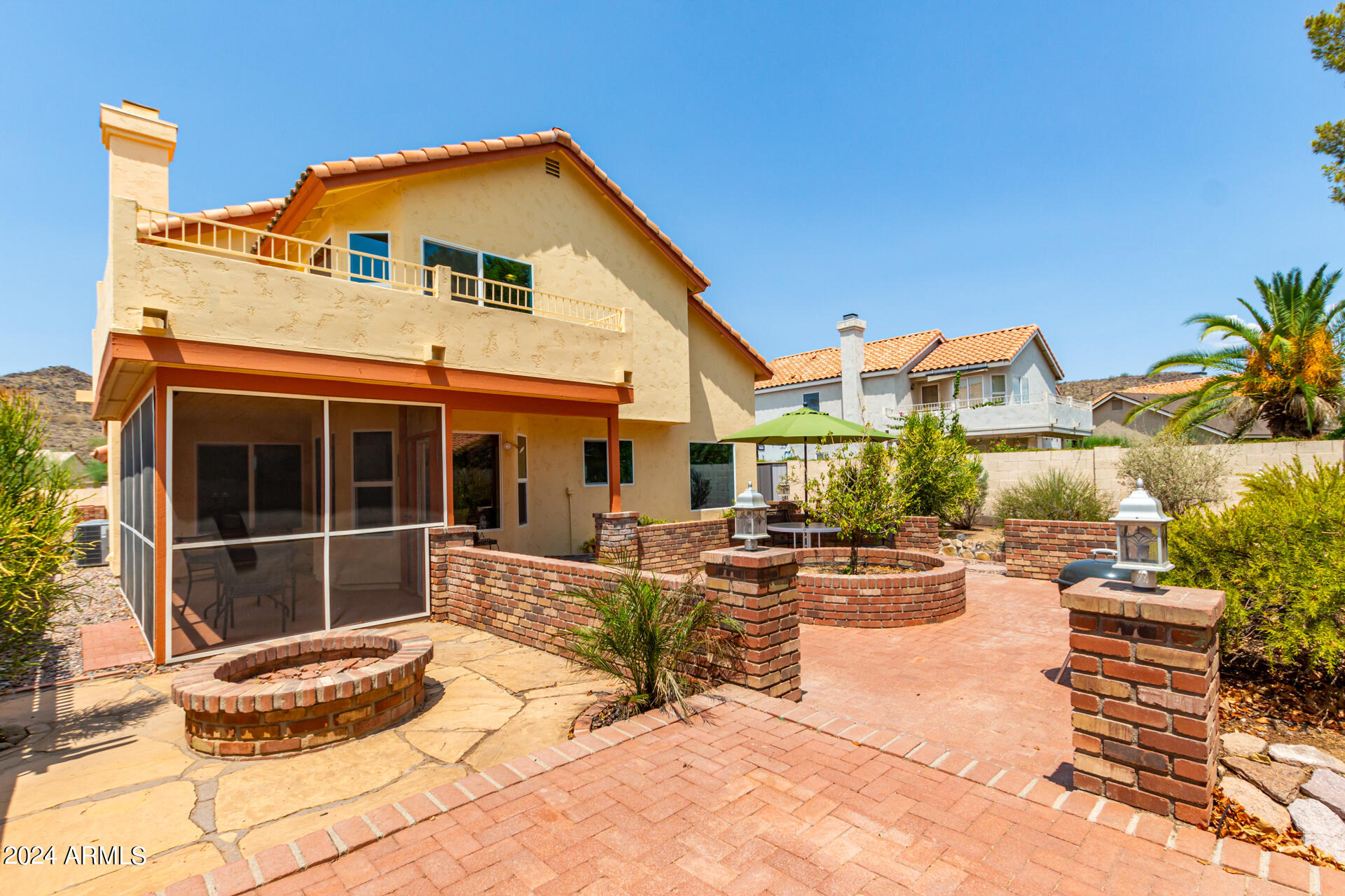 1937 E WESCOTT Drive