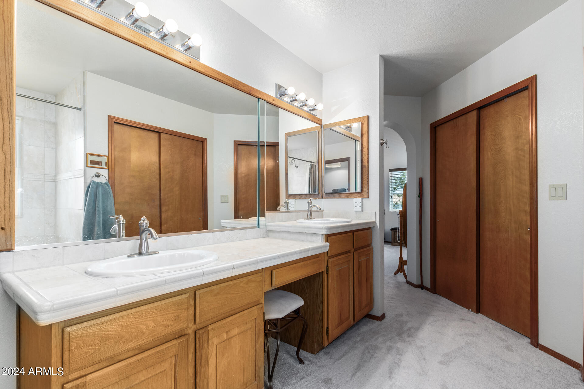 1937 E WESCOTT Drive