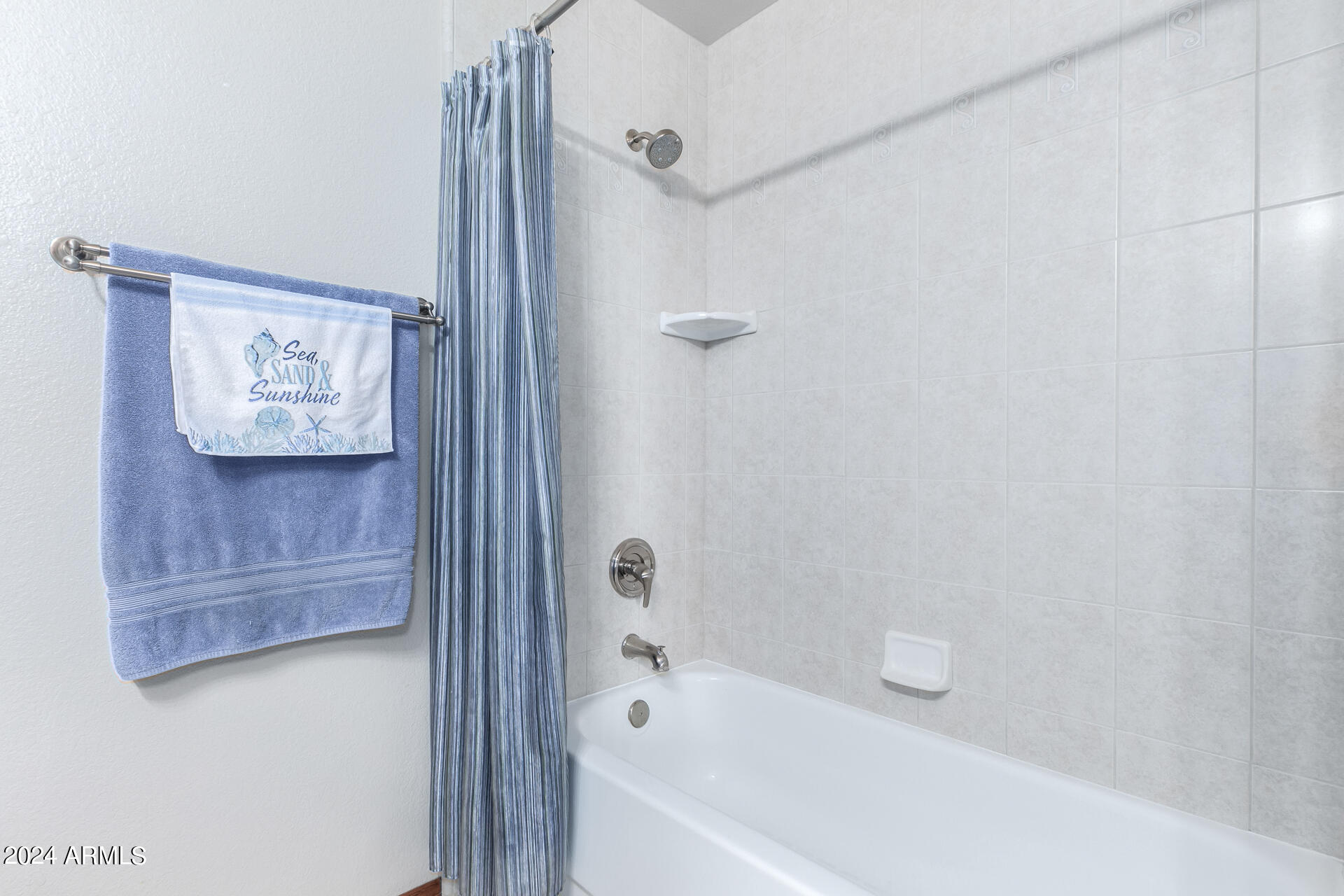 1937 E WESCOTT Drive