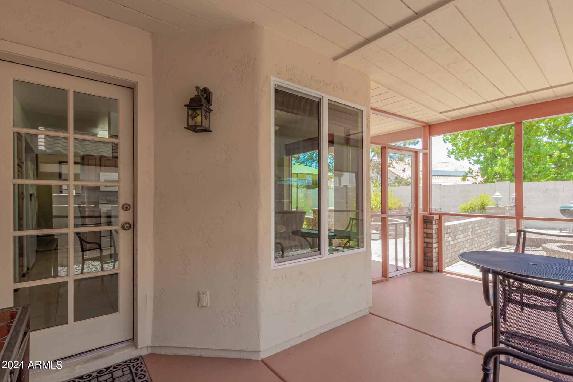 1937 E WESCOTT Drive