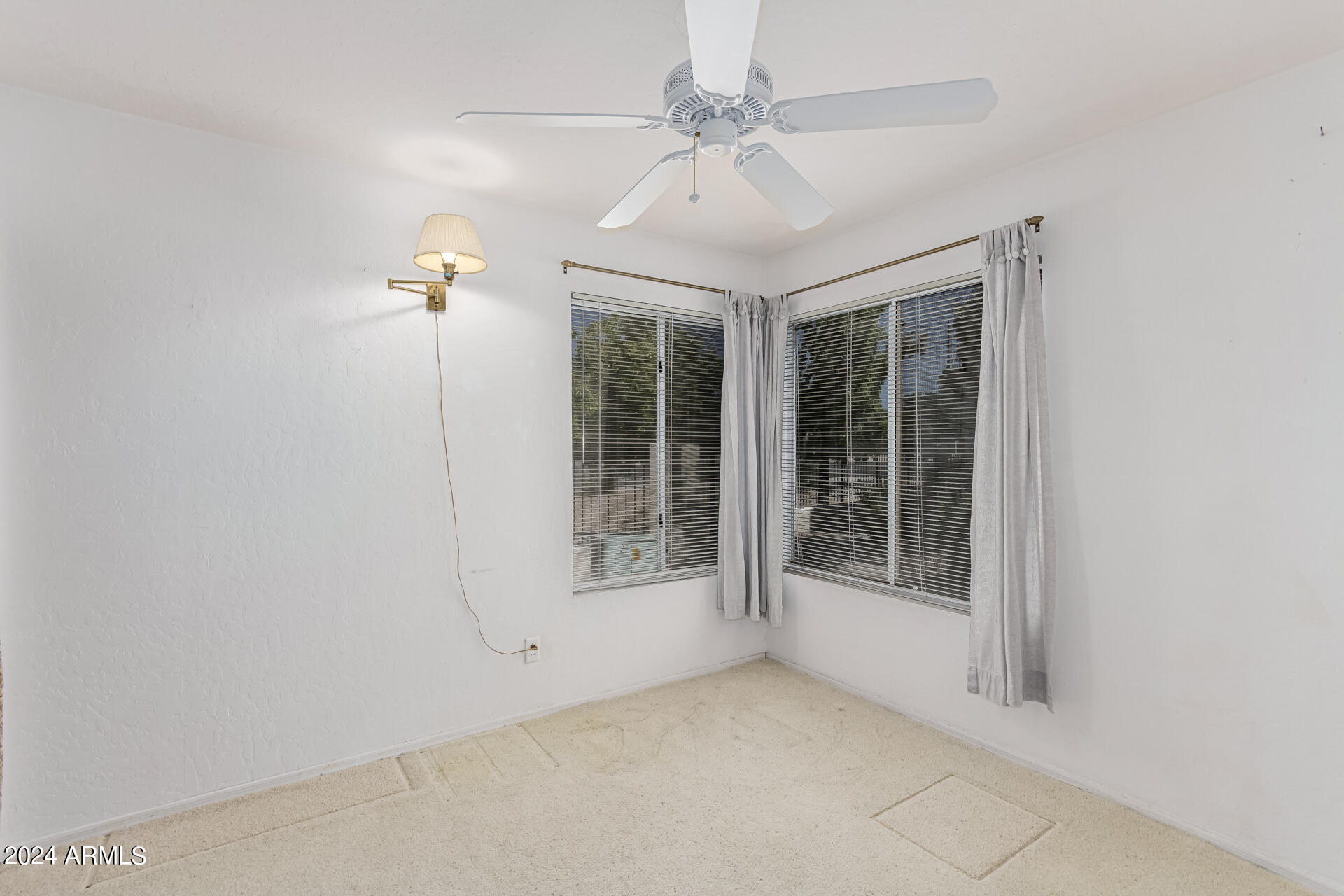 2100 W LEMON TREE Place, 44