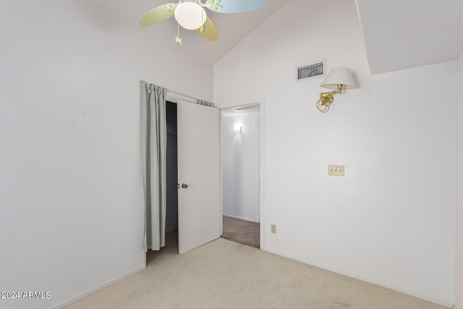 2100 W LEMON TREE Place, 44