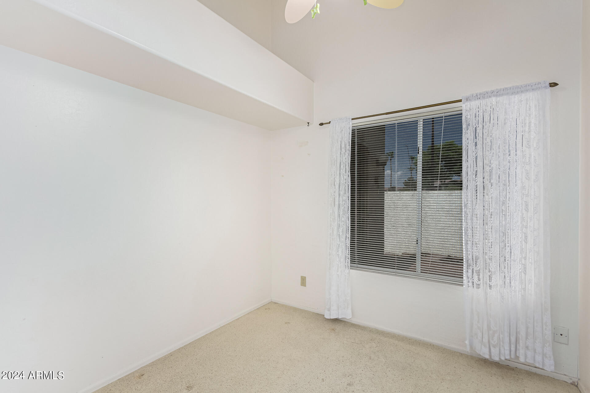 2100 W LEMON TREE Place, 44