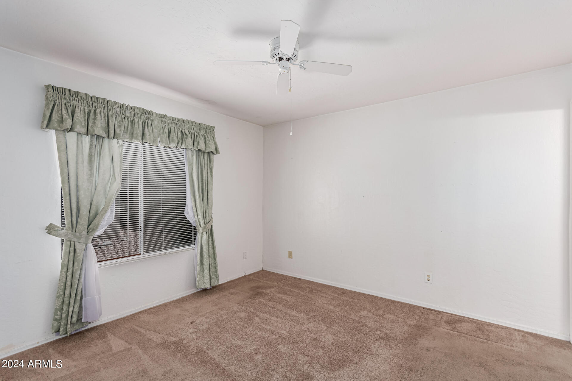 2100 W LEMON TREE Place, 44