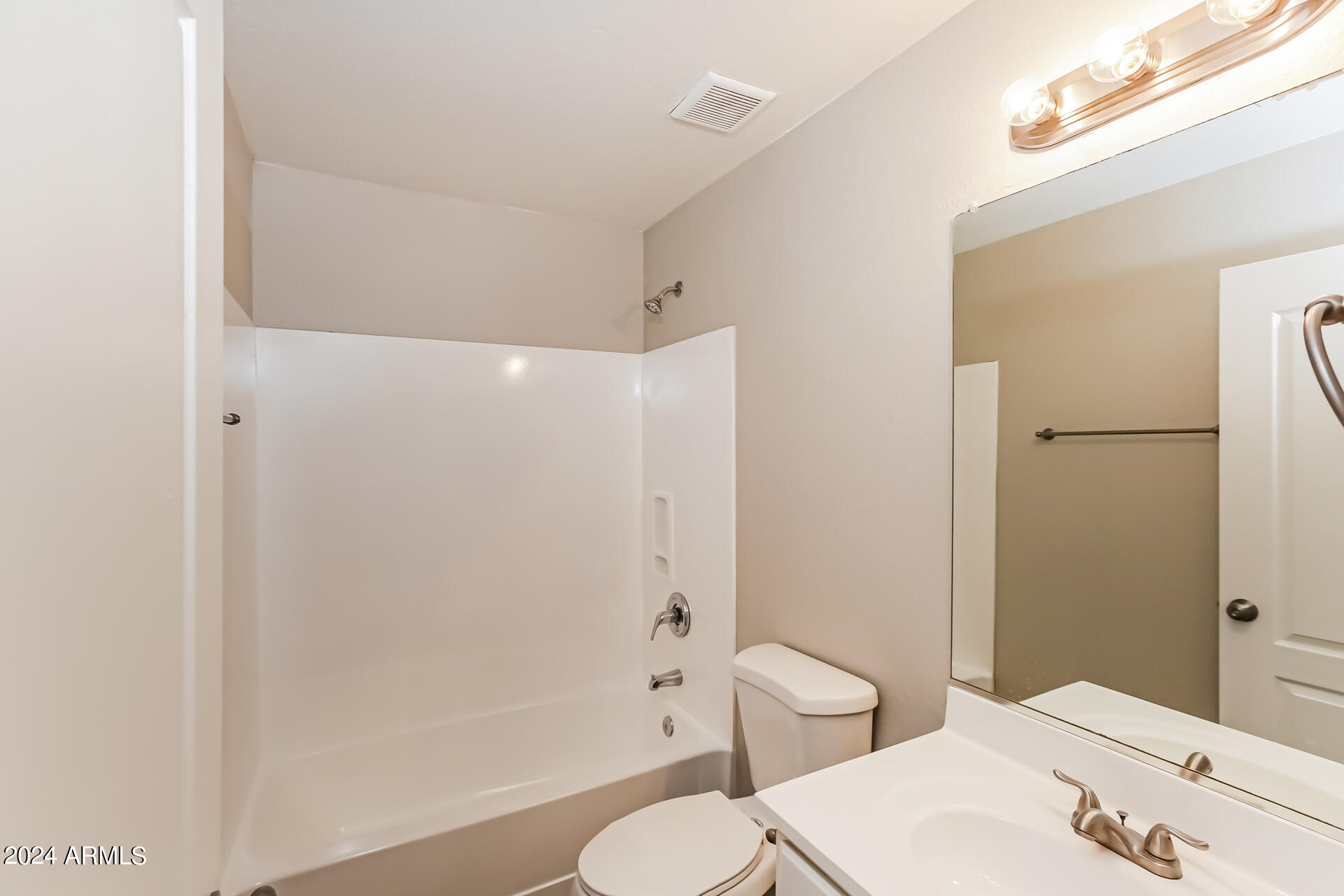 2167 E ARABIAN Drive