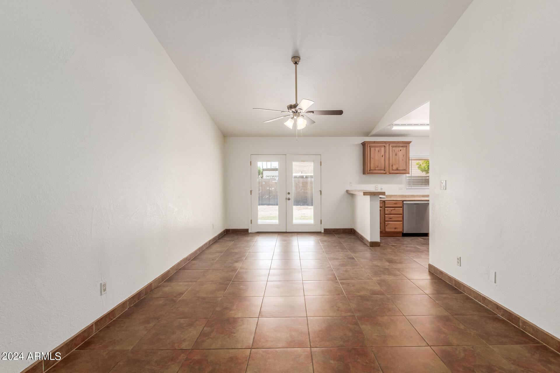 6209 W SUNNYSIDE Drive