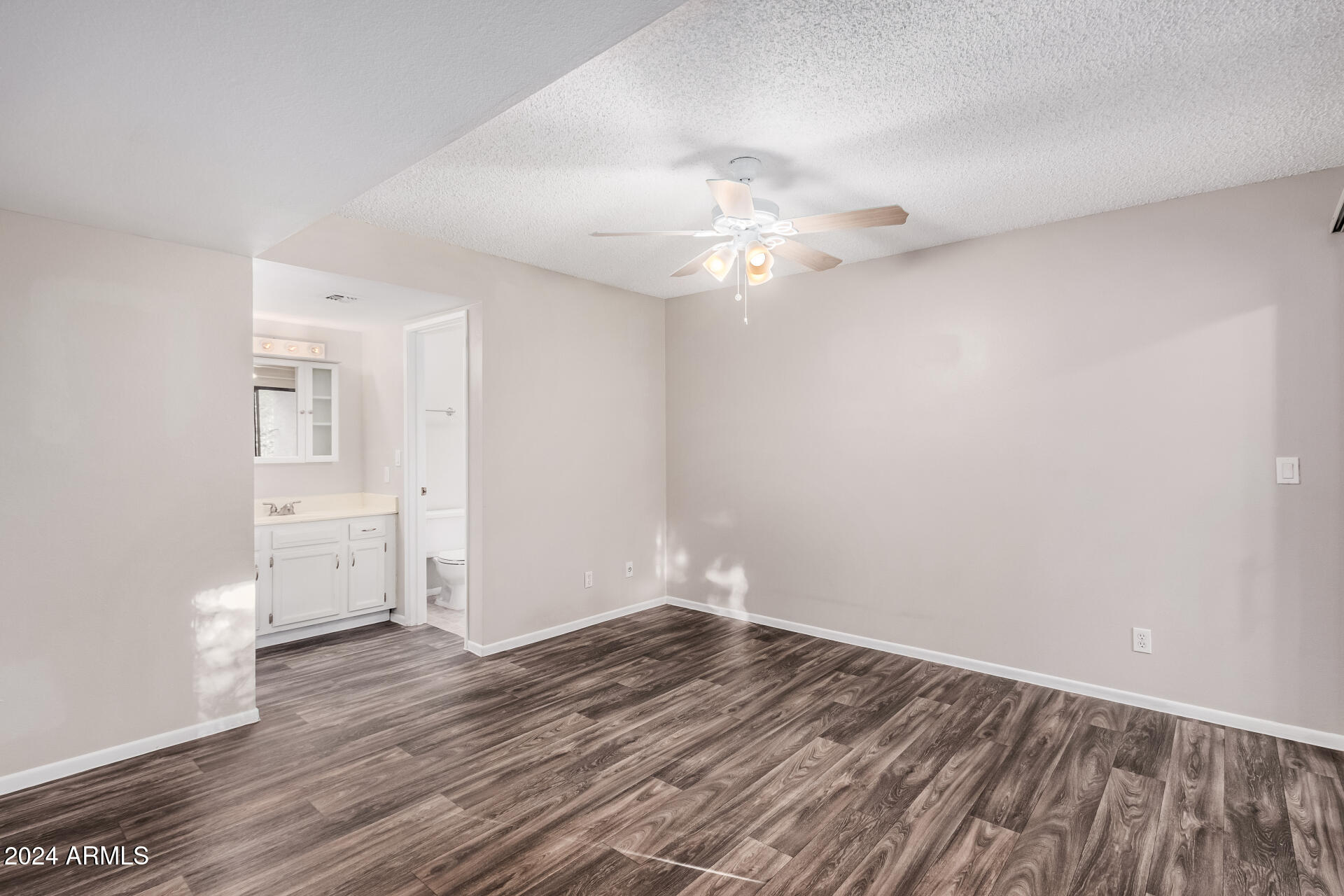 850 S RIVER Drive, 2069