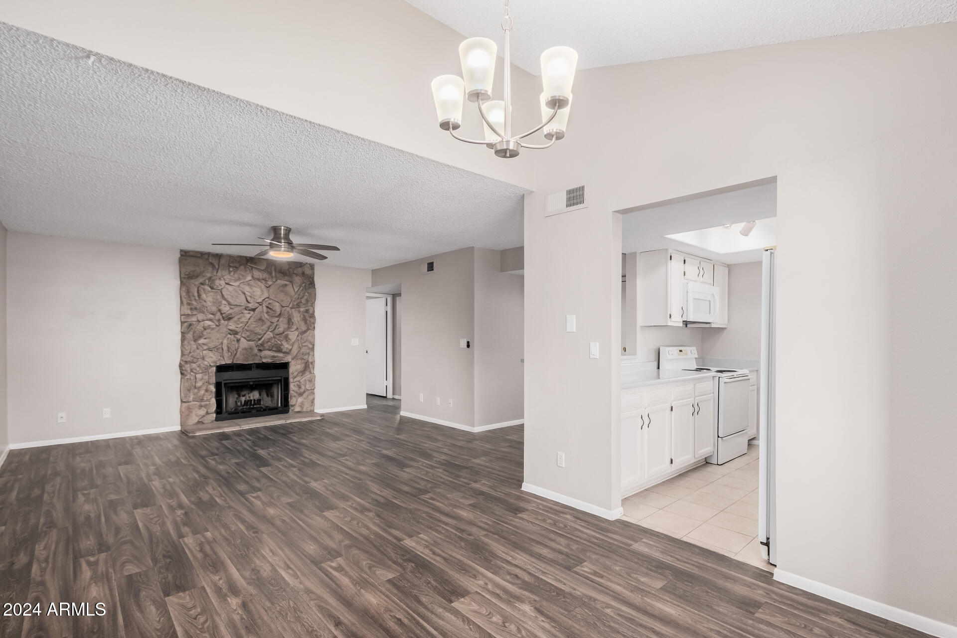 850 S RIVER Drive, 2069