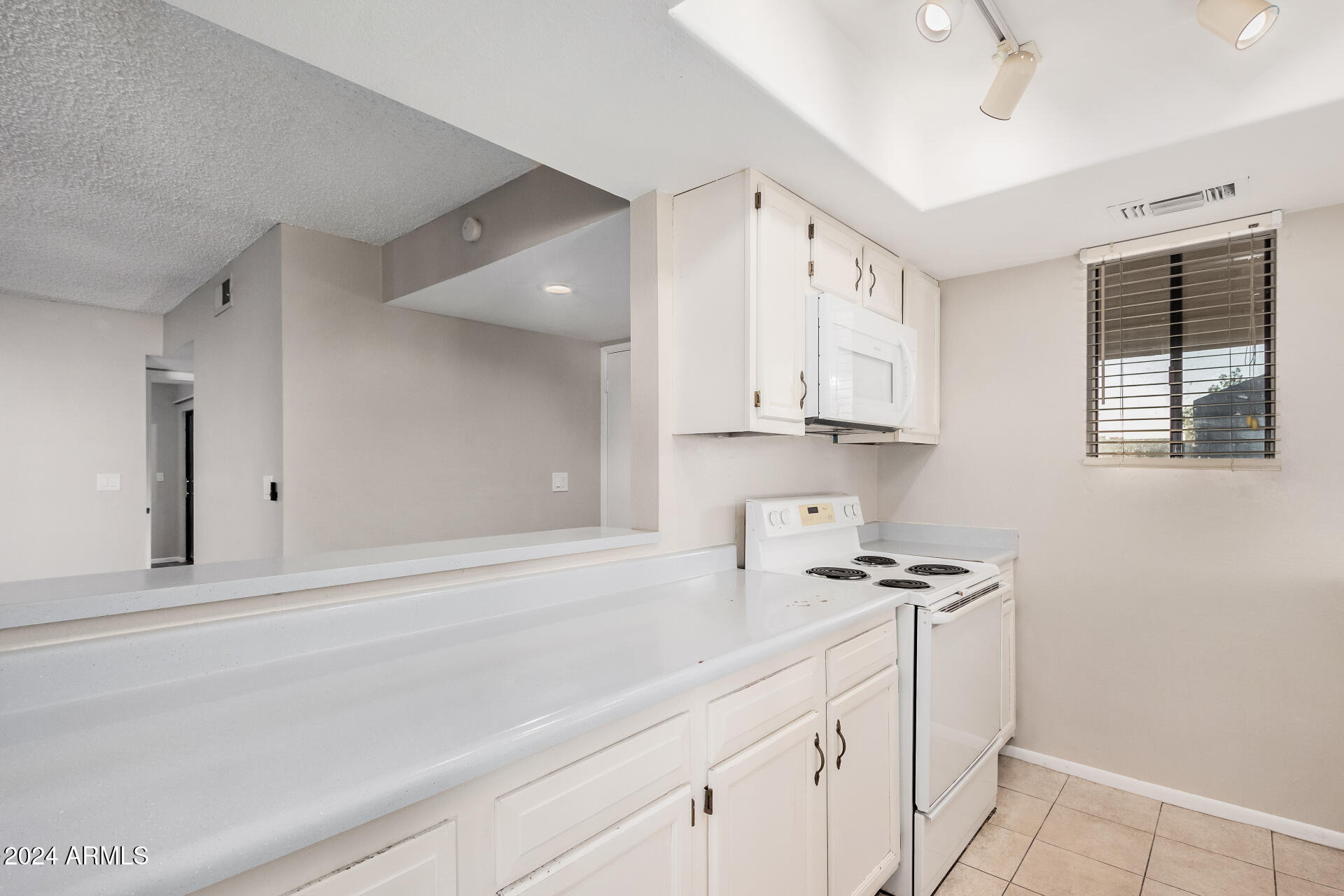 850 S RIVER Drive, 2069