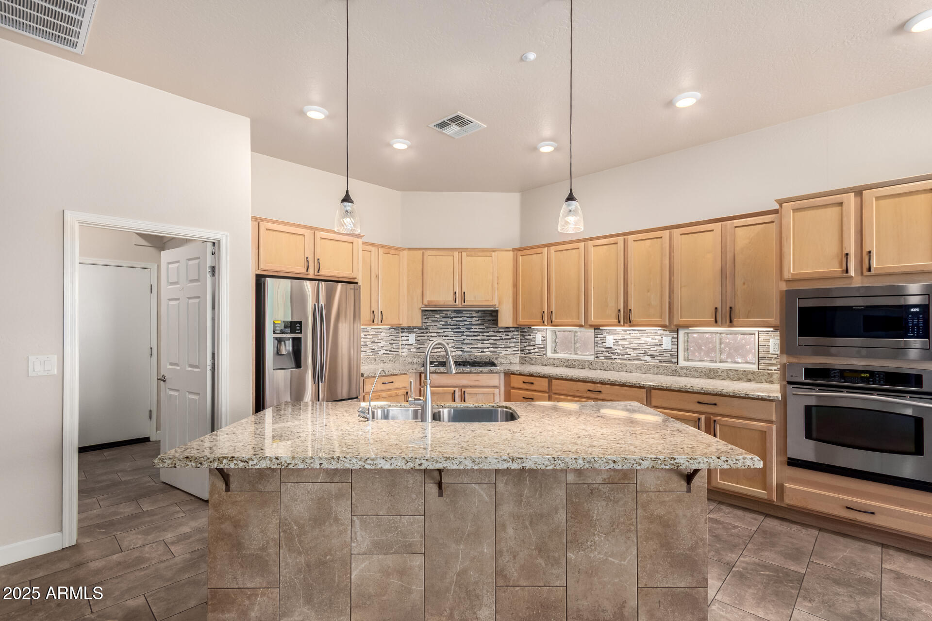 40816 N HARBOUR TOWN Way