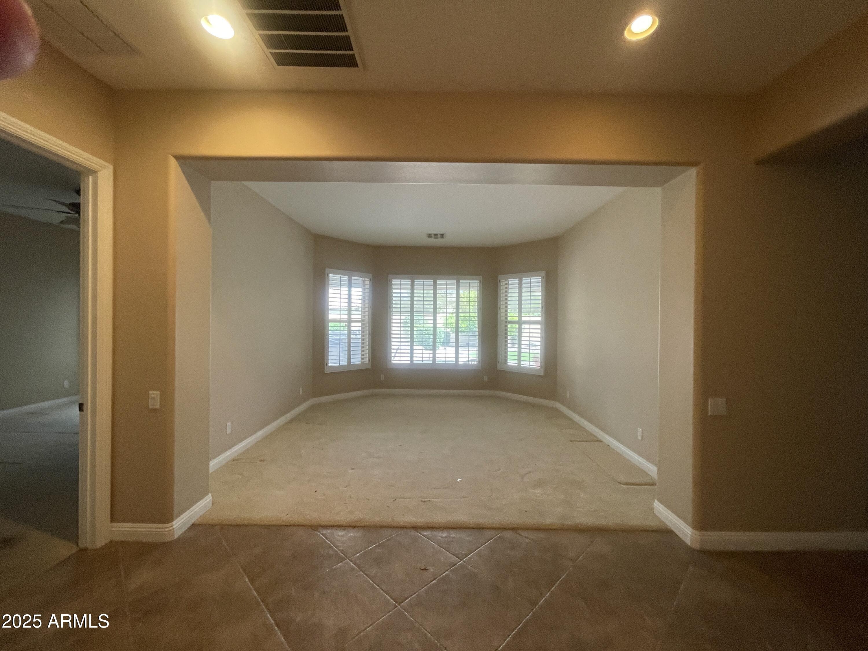 5518 W YEARLING Road