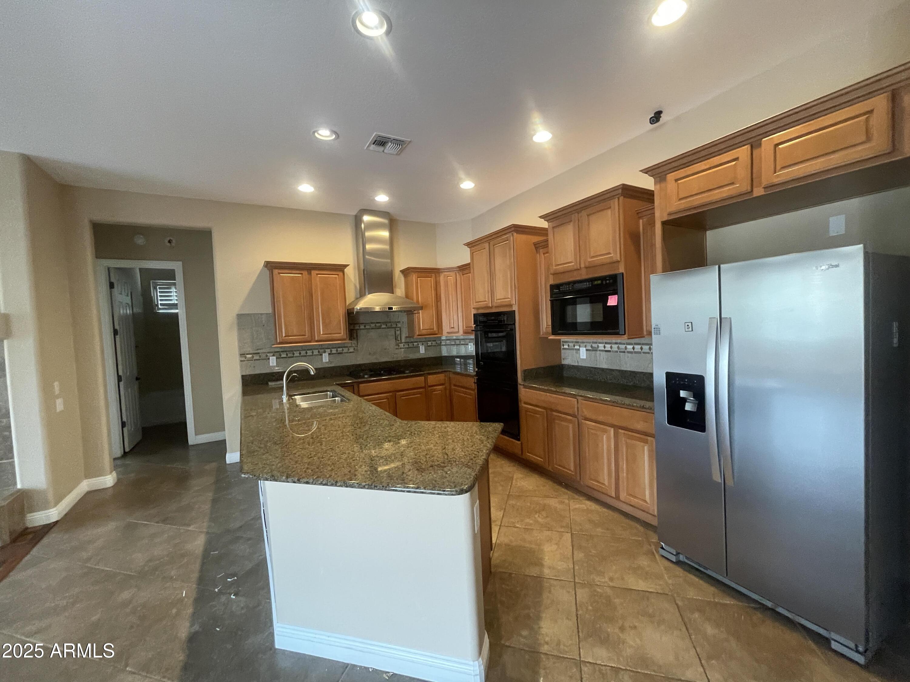 5518 W YEARLING Road