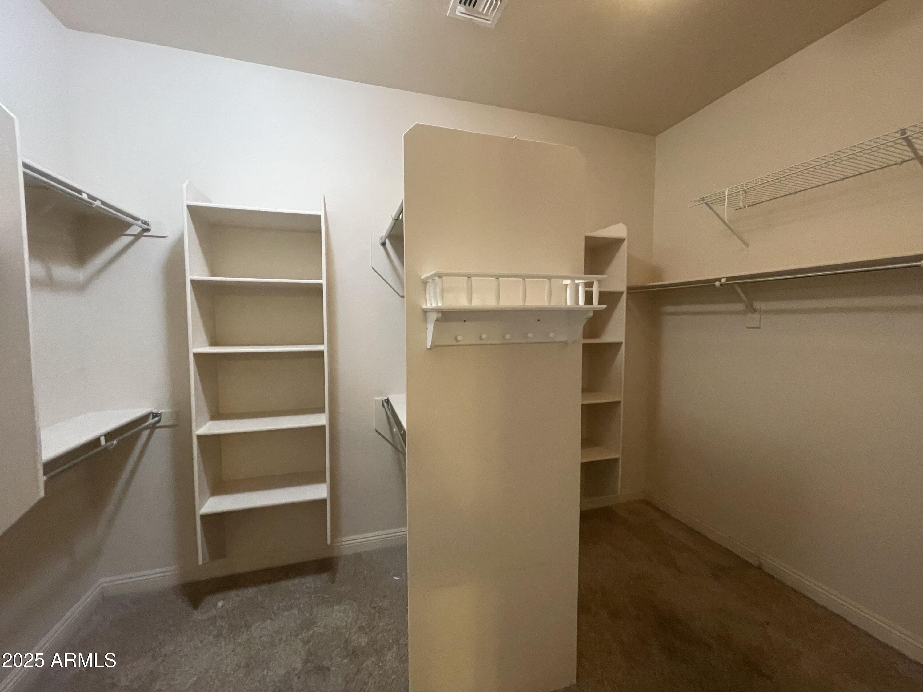 5518 W YEARLING Road