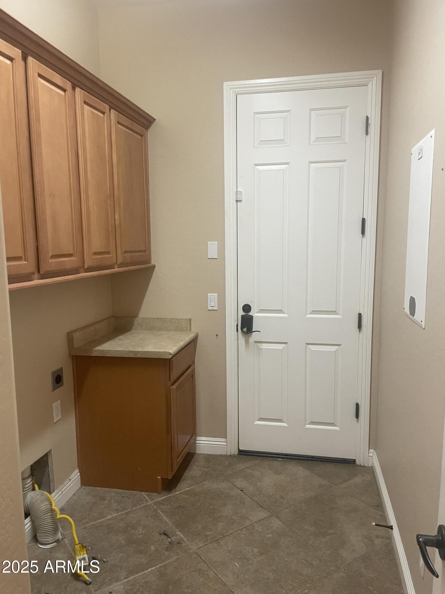 5518 W YEARLING Road