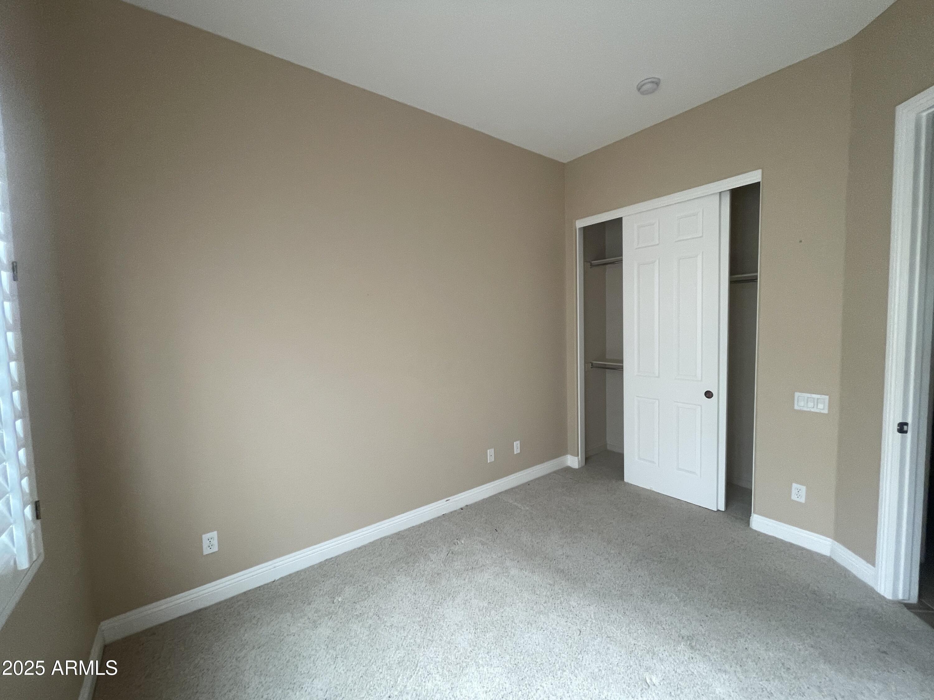 5518 W YEARLING Road