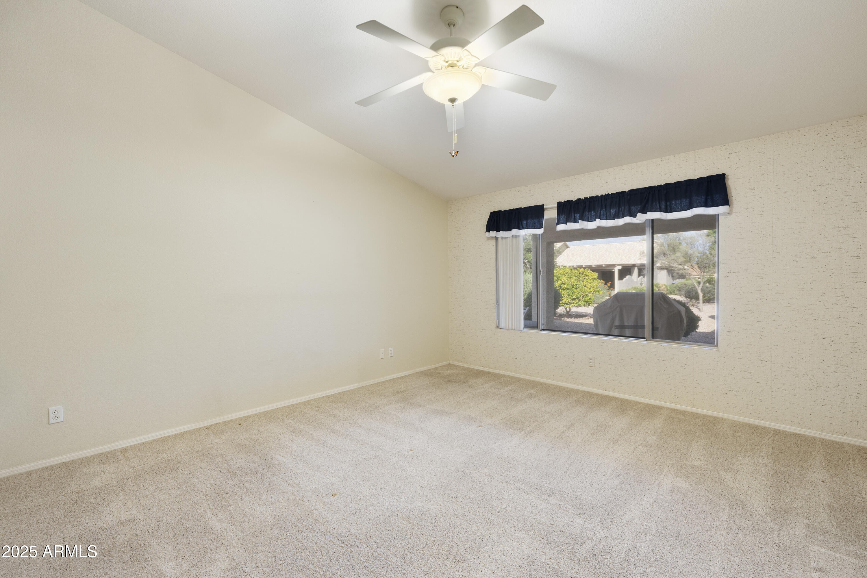 24211 S STARCREST Drive