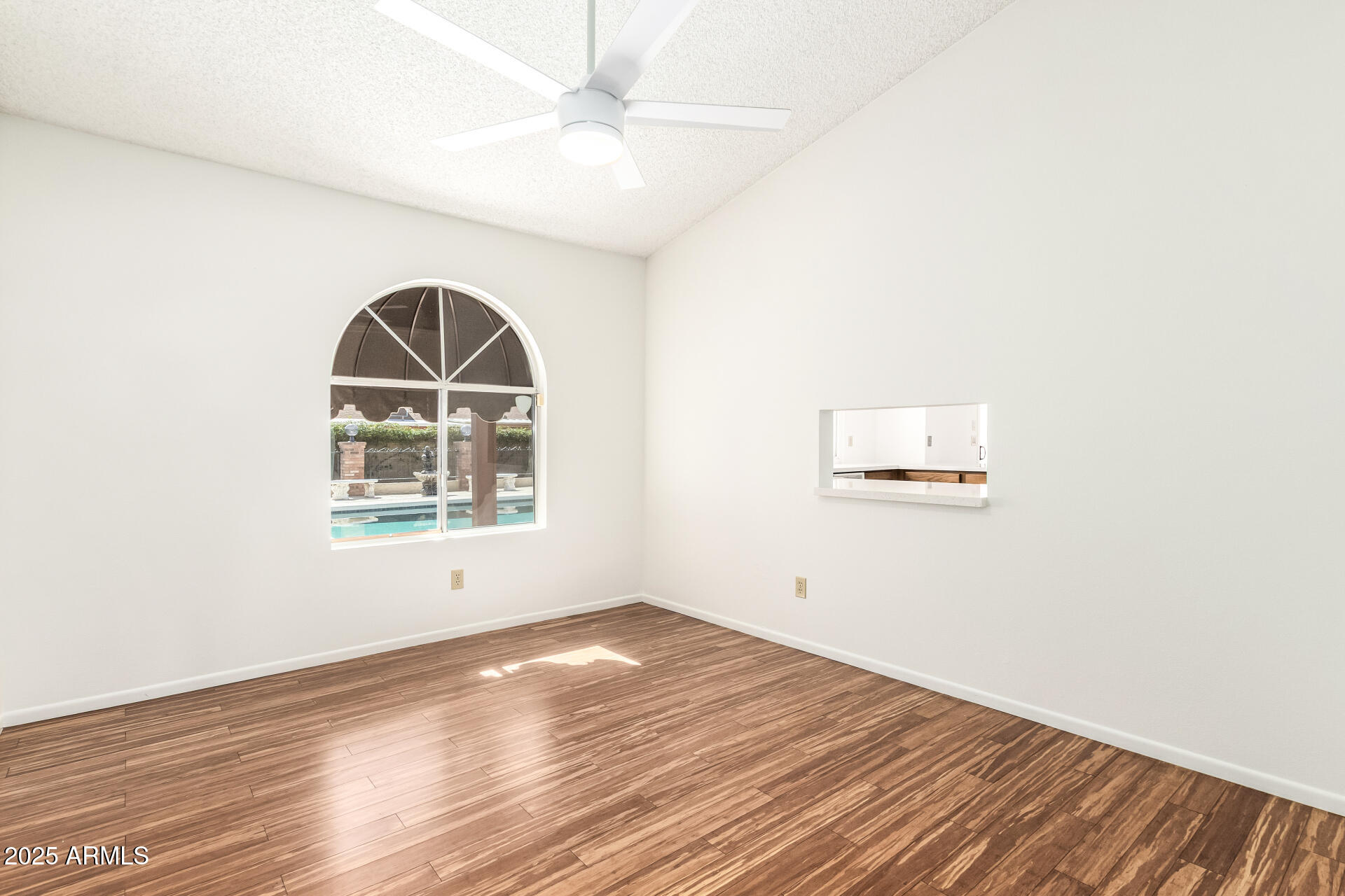 6415 W POINSETTIA Drive