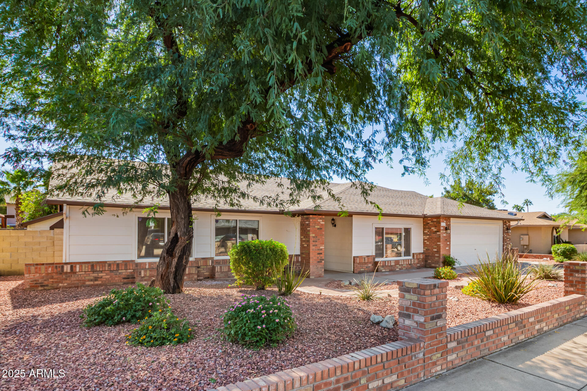 6415 W POINSETTIA Drive