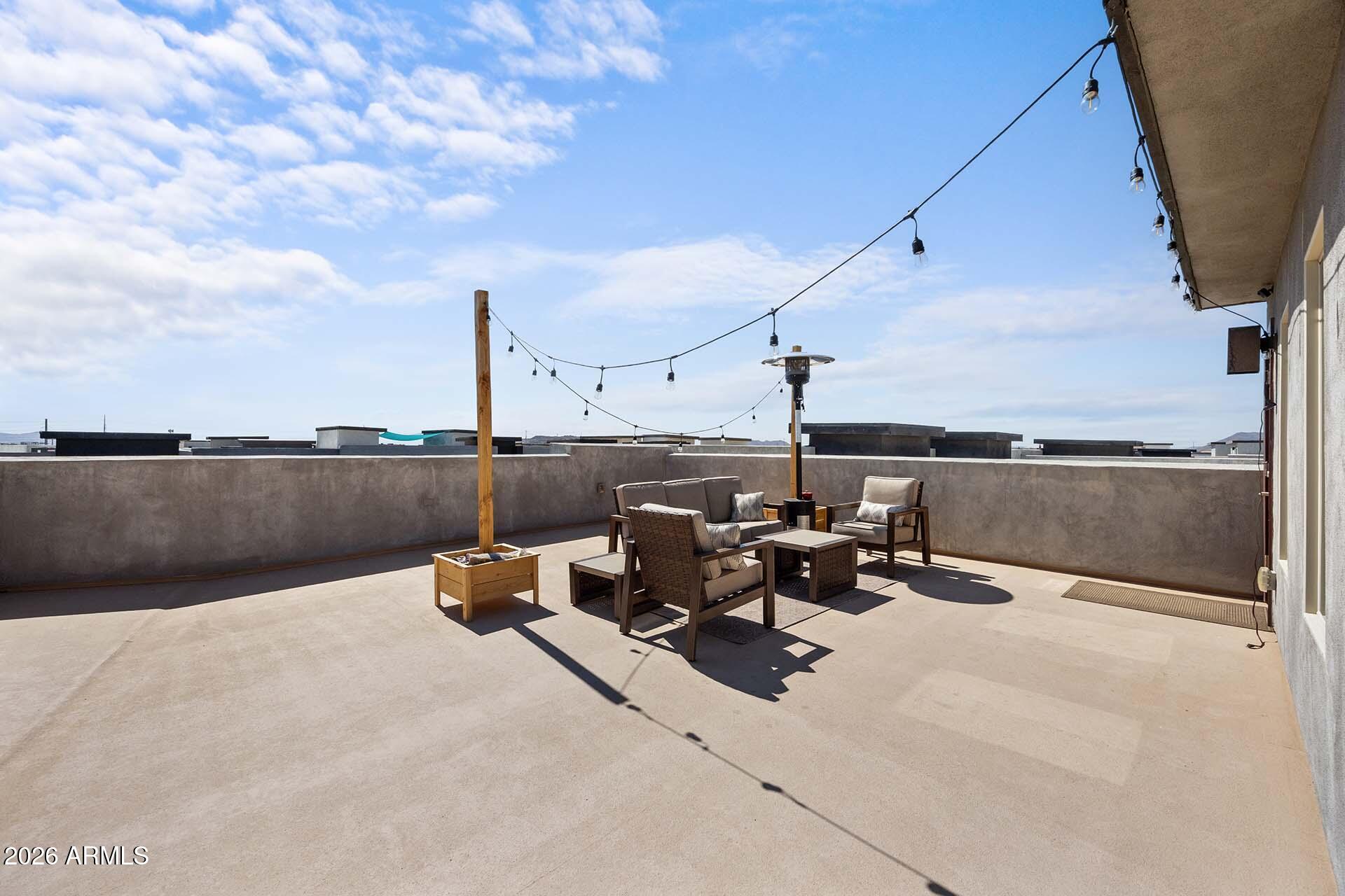 1912 W KINFIELD Trail