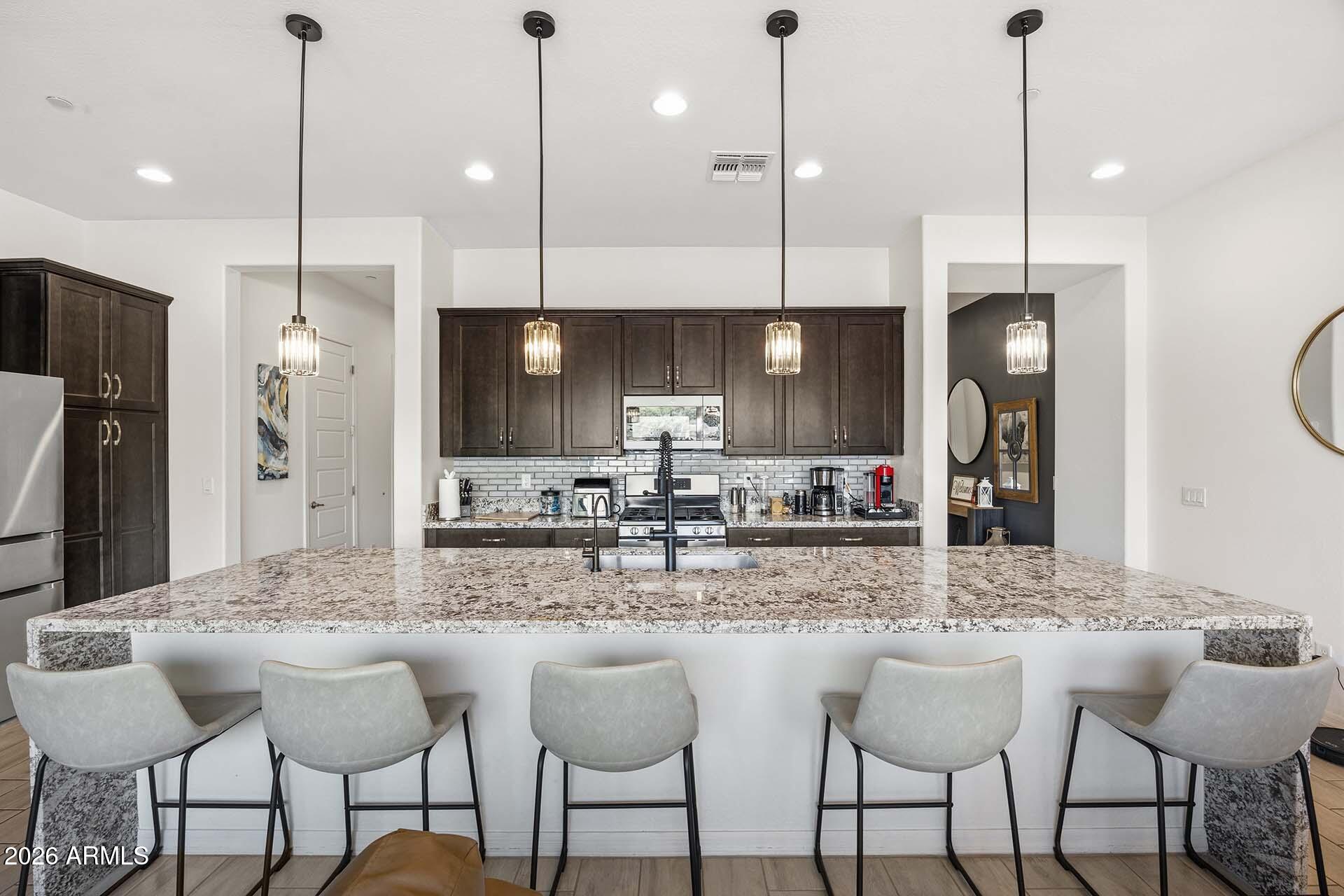 1912 W KINFIELD Trail