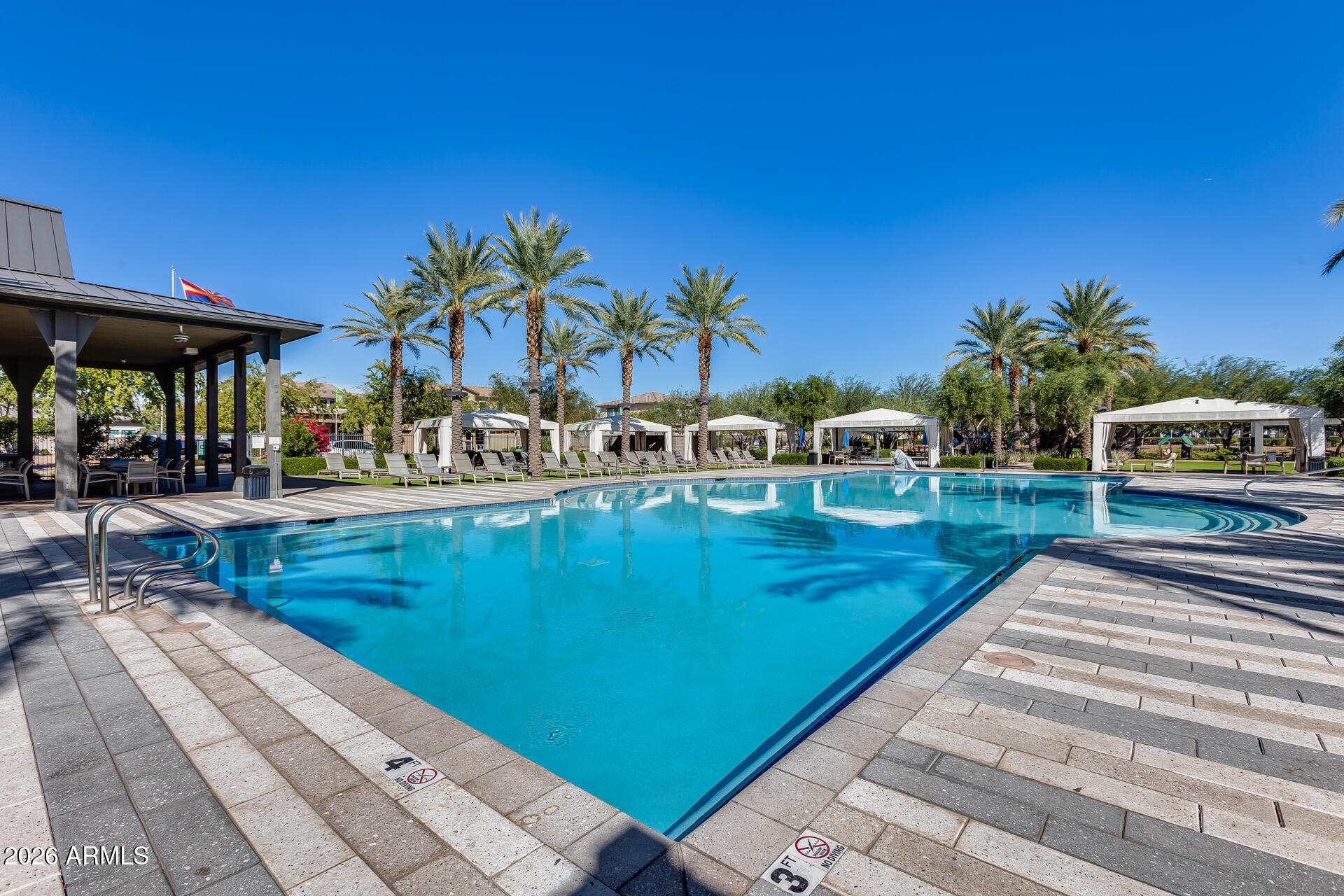 1912 W KINFIELD Trail