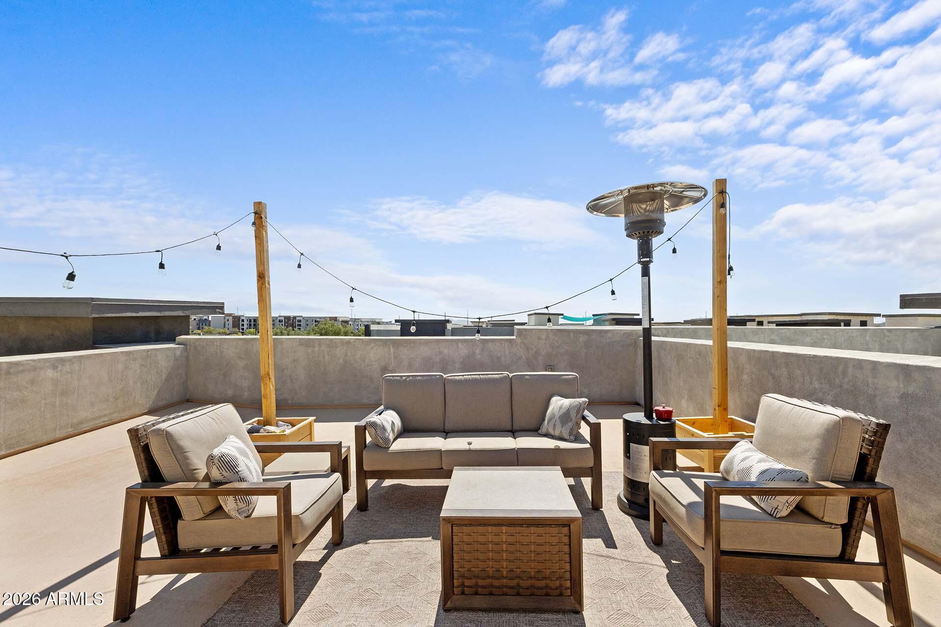 1912 W KINFIELD Trail