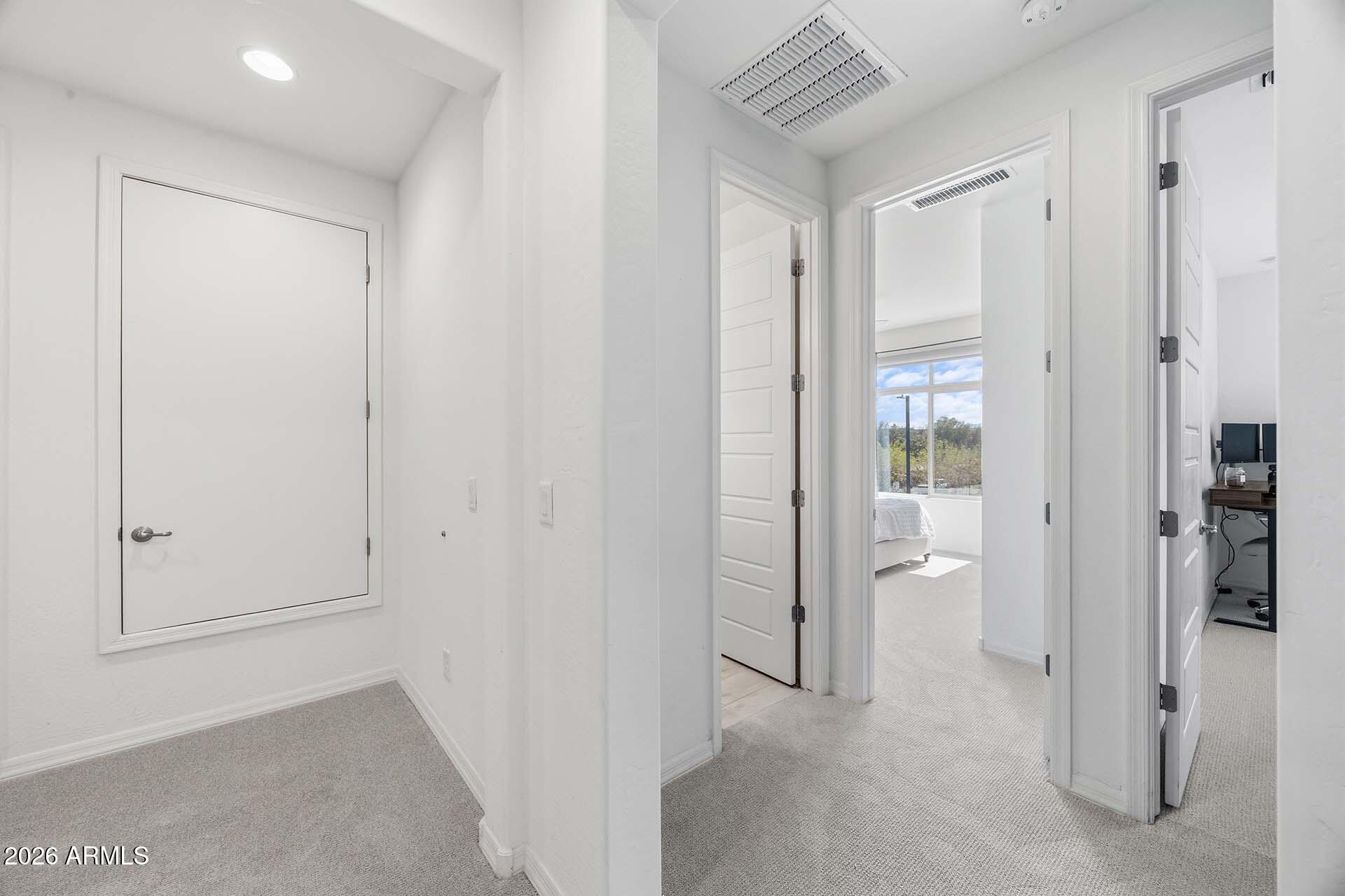 1912 W KINFIELD Trail