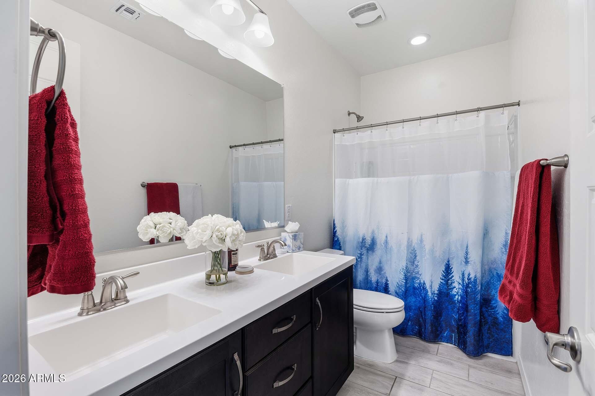 1912 W KINFIELD Trail