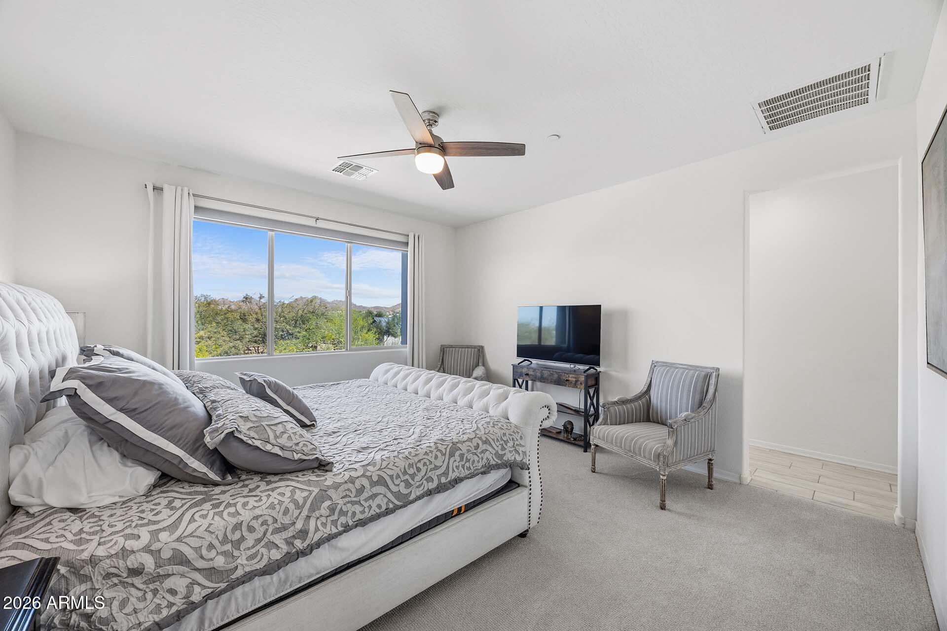 1912 W KINFIELD Trail