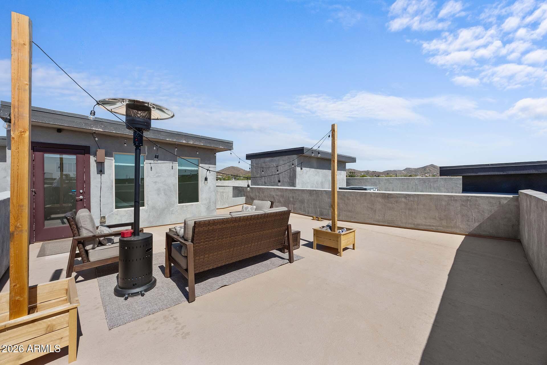 1912 W KINFIELD Trail