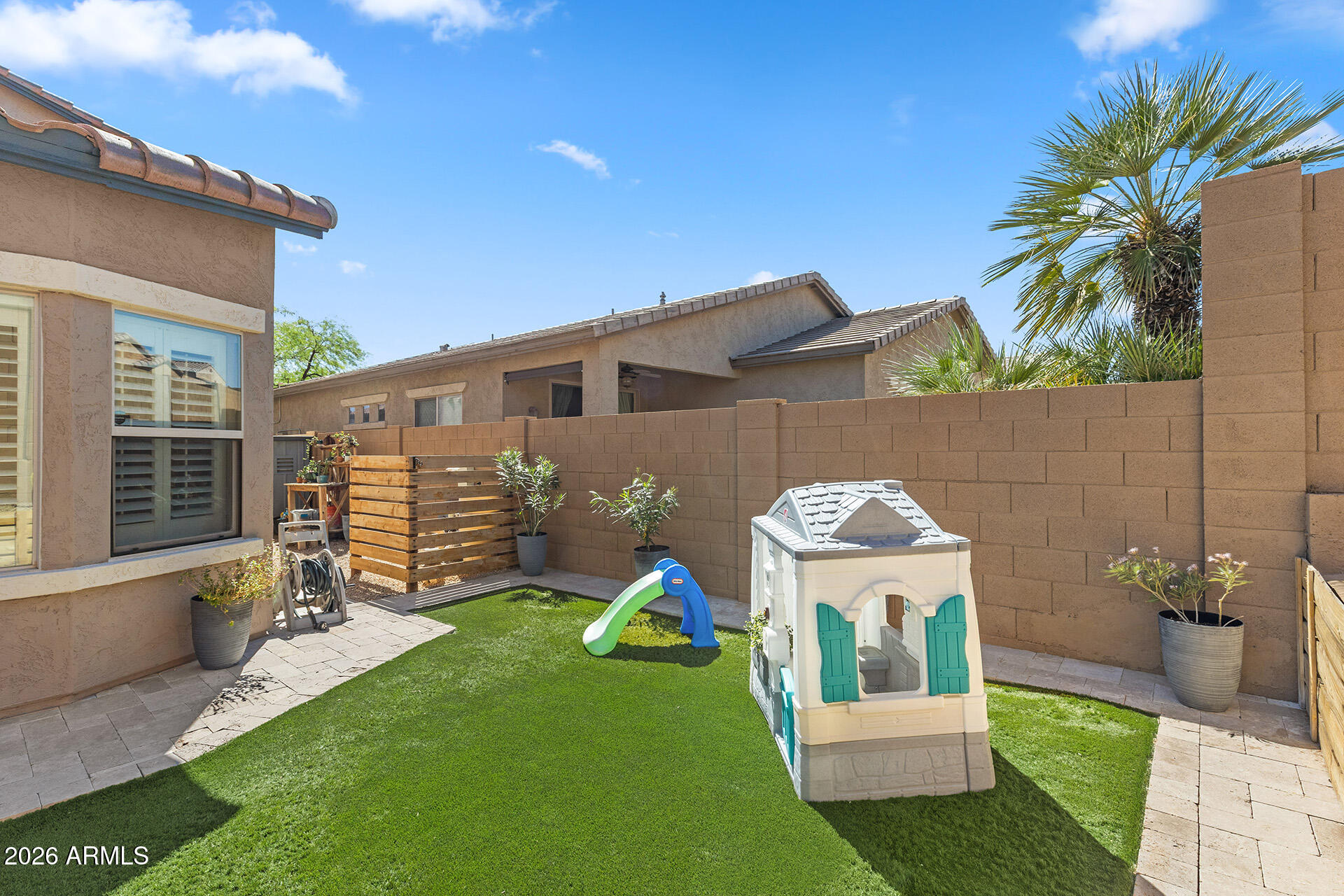 8456 W QUAIL TRACK Drive