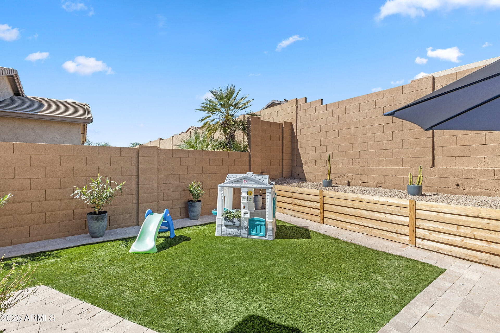 8456 W QUAIL TRACK Drive